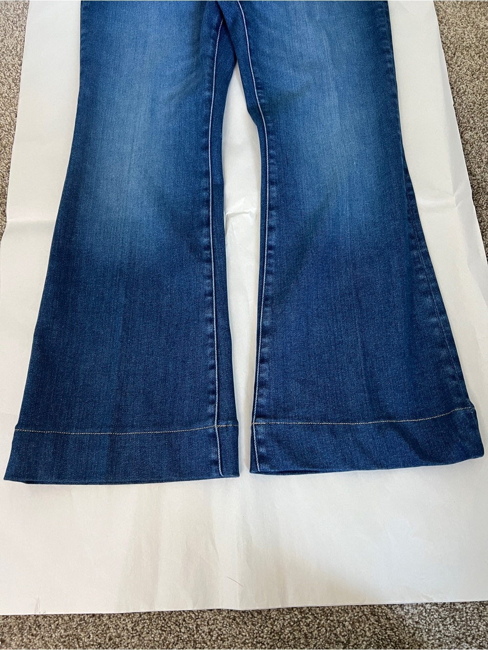Good American Good Legs Flare Jeans Blue843 Hemmed 29" Inseam Sz 14/32 - Picture 2 of 9